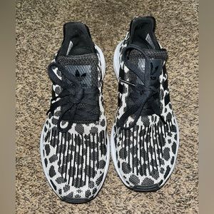 Women’s Adidas Sneakers